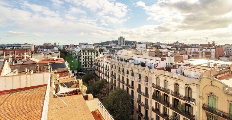 Las viviendas con vistas, el ‘caramelo’ más buscado del mercado de lujo de Barcelona