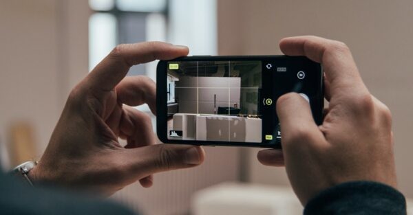 Cómo crear vídeos inmobiliarios de calidad con el teléfono móvil