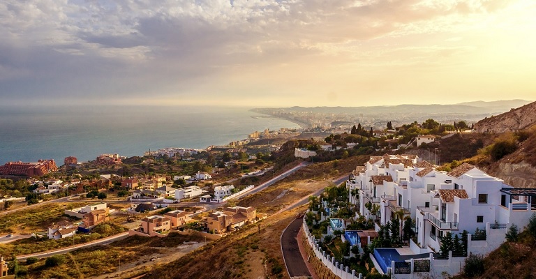 Las playas más buscadas de España para comprar una vivienda