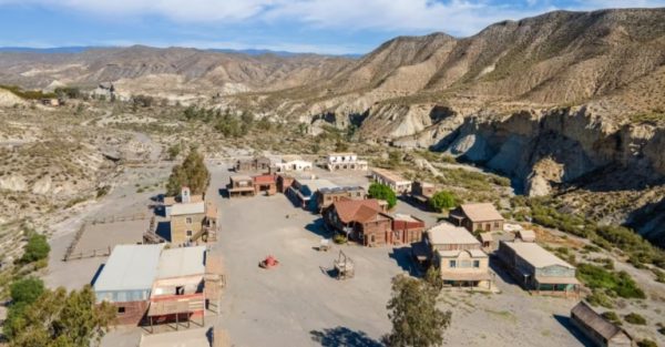El cinematográfico poblado del oeste “Western Leone”, en Almería, a la venta en Fotocasa por 2,5 millones de €